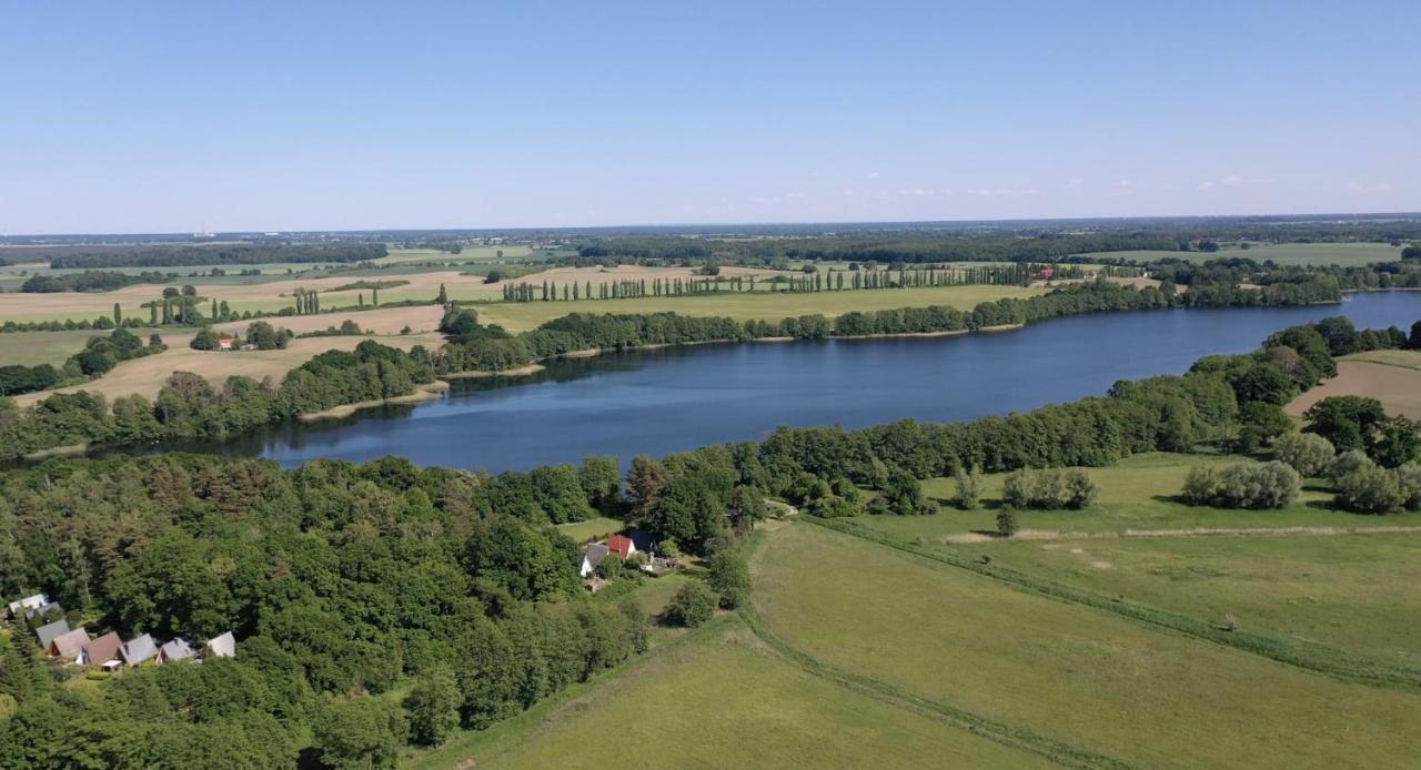 Naturcamping Perlin Ferienhaus Exterior photo